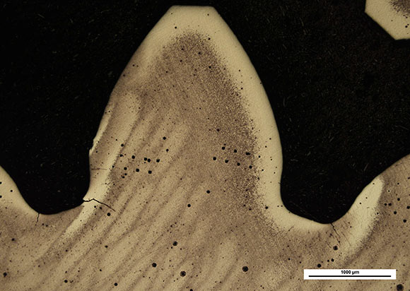 efect Detection: identification of various types of defects, such as cracks, porosity, non-metallic inclusions, segregation of components, decarburization or abnormal grain growth caused by the processed part overheating.